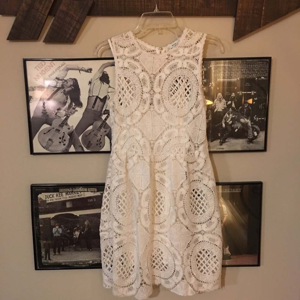 White lace dress